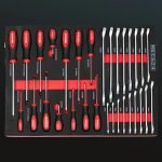 Servante atelier 6 tiroirs avec 112 outils et fermeture centralisée