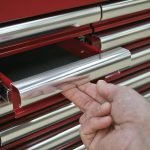 Coffre à outils 8 tiroirs avec coulisses à roulement à billes finition rouge