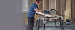 Établi multifonction pour machines 120 kg réglable en hauteur et pliable