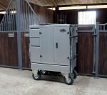 Malle de concours Midi 137,5x100x60 cm acier laqué 2 selles 3 tiroirs
