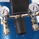Compresseur d’air 50 L 10 bar 2200 W bicylindre aspiration 412 L/min lubrification à l’huile