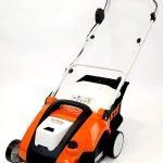 Scarificateur à batterie 34 cm avec 2 batteries et chargeur